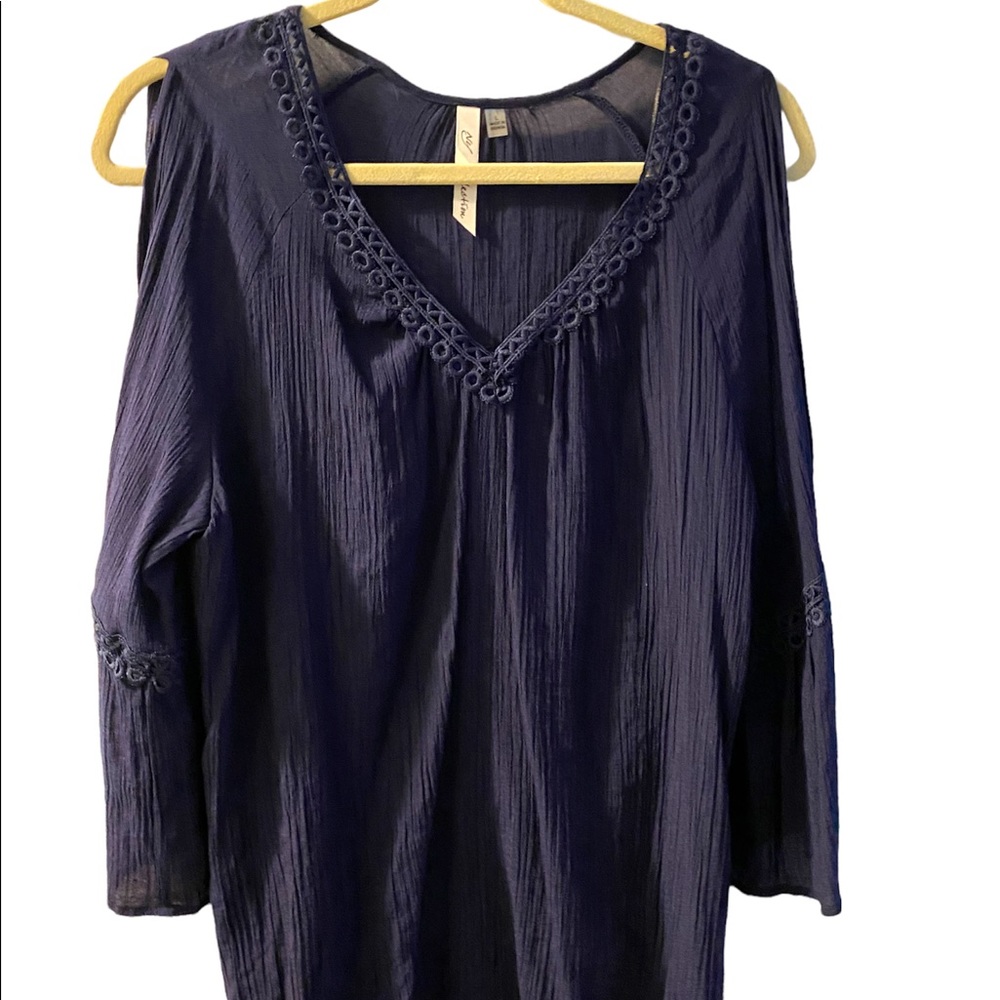 New York collection navy blouse with cold shoulder